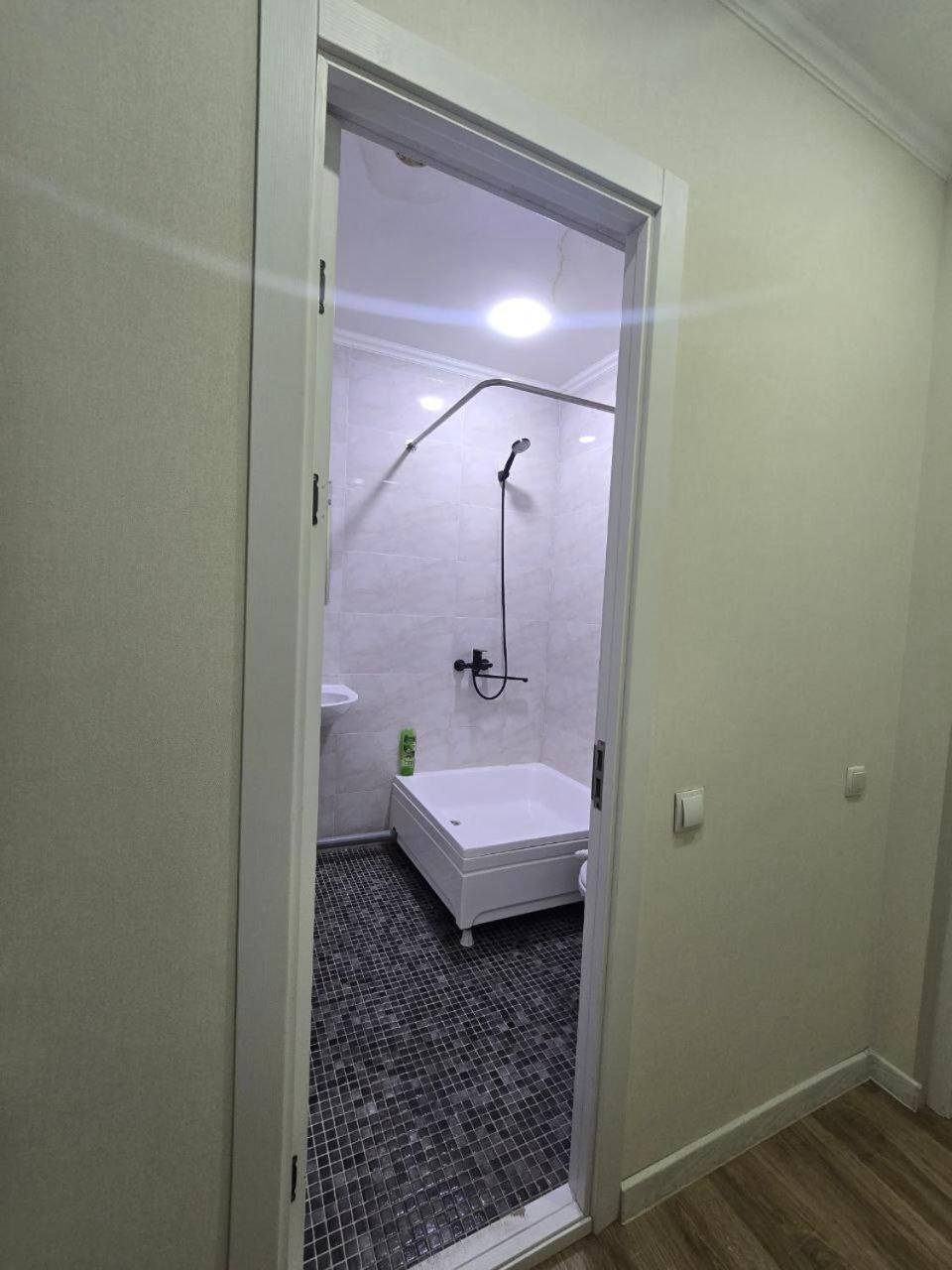 Guesto Hostel Tashkent Exterior foto