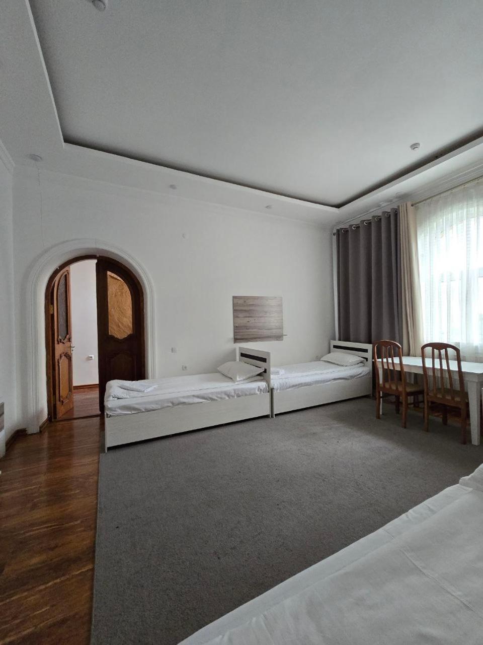 Guesto Hostel Tashkent Exterior foto